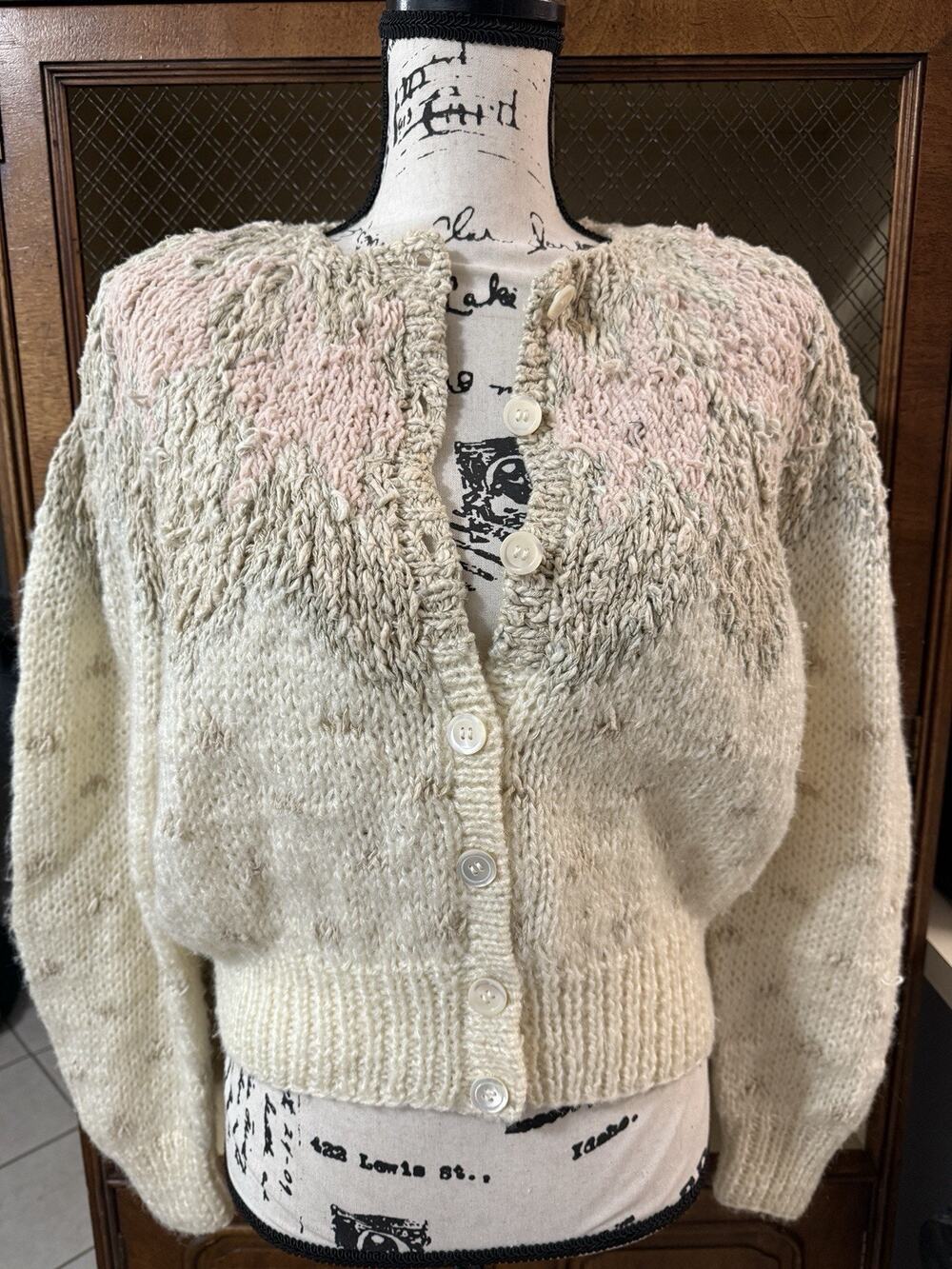 Vintage 1980s LizSport Fair Isle Chunky Knit Sweater Cardigan Blush Pink Cream